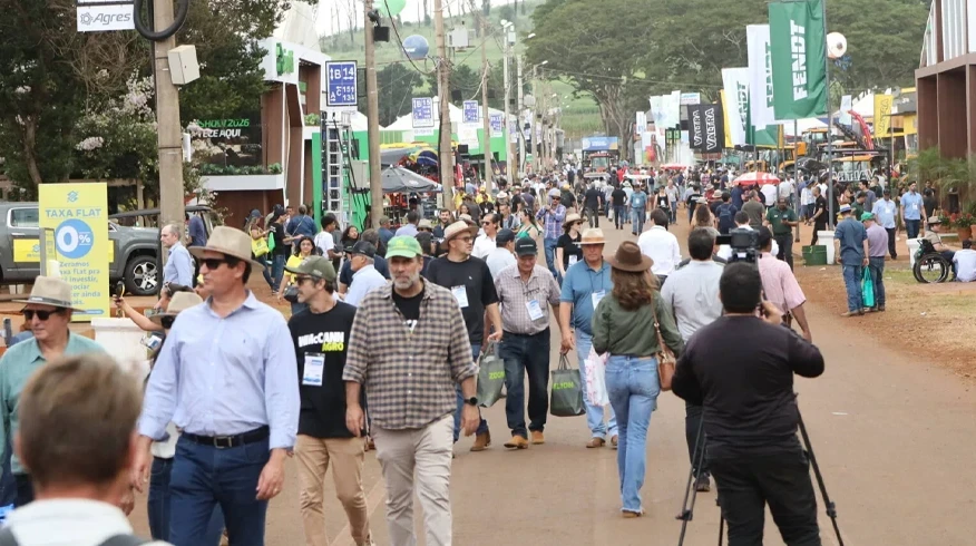 Agrishow 2026: Entre o recuo histórico de 25% e o fôlego da inovação tecnológica